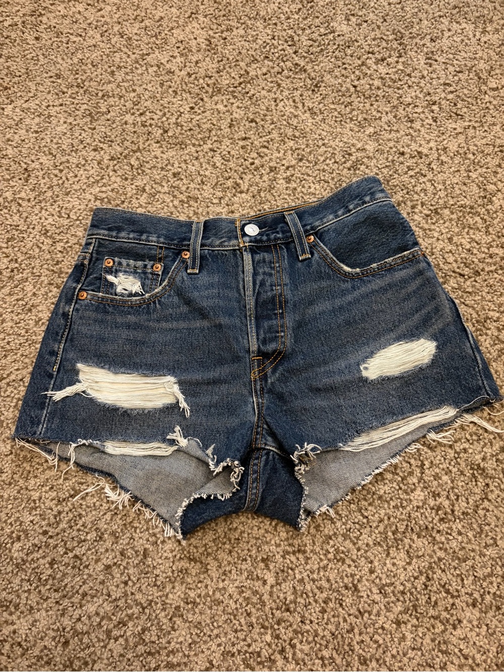 Levi’s 501 original shorts in size 25 NWOT